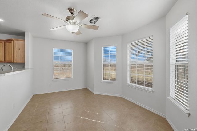 370 ALBERTS LN, Somerset, TX 78069