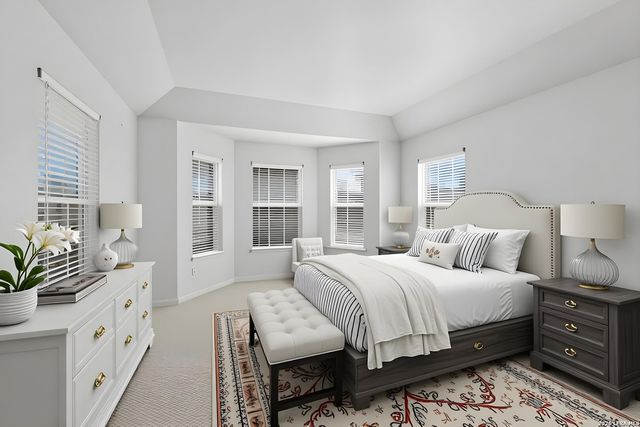 370 ALBERTS LN, Somerset, TX 78069