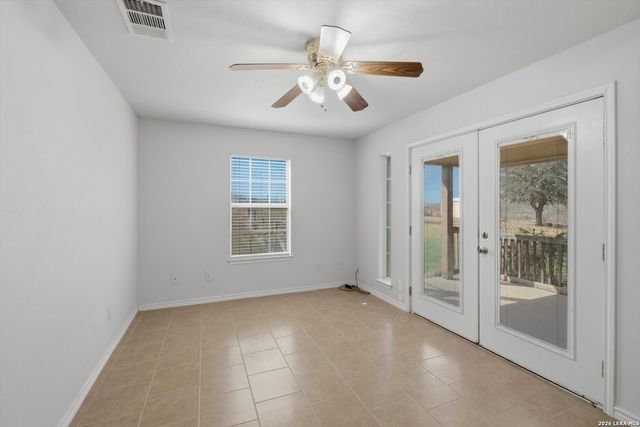 370 ALBERTS LN, Somerset, TX 78069