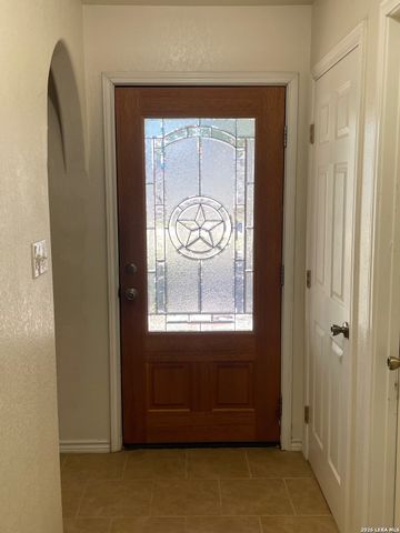 370 ALBERTS LN, Somerset, TX 78069