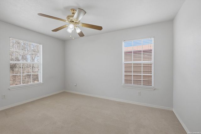 370 ALBERTS LN, Somerset, TX 78069