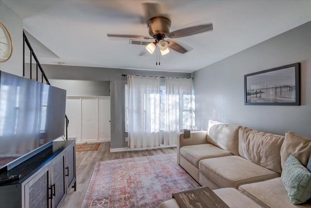 321 East Bluff, Madison, WI 53704