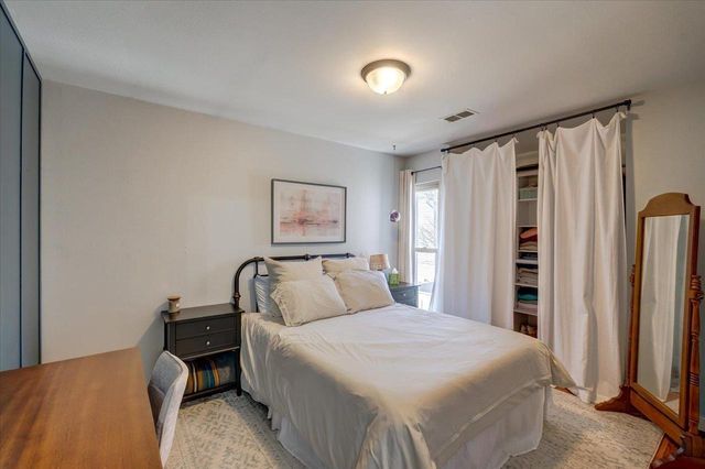 321 East Bluff, Madison, WI 53704