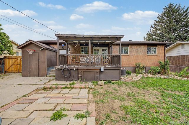 1521 Lamplighter Drive, Longmont, CO 80501