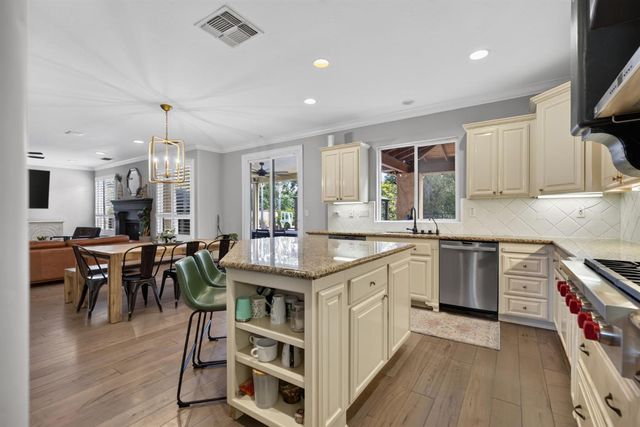 433 Calabria Ct, Roseville, CA 95747
