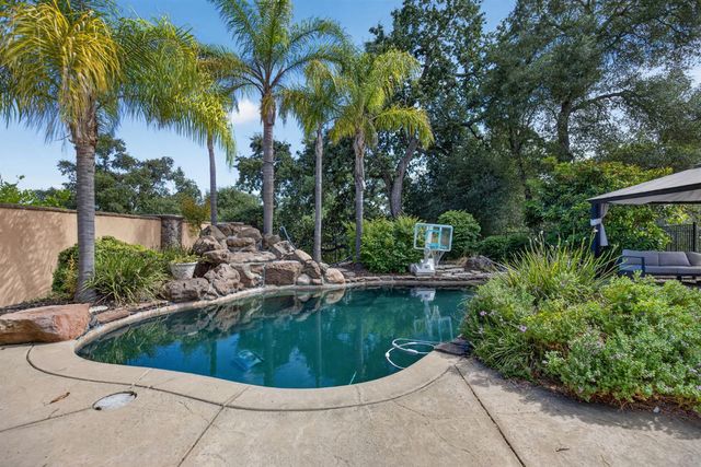 433 Calabria Ct, Roseville, CA 95747