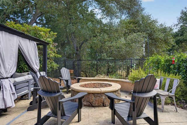 433 Calabria Ct, Roseville, CA 95747
