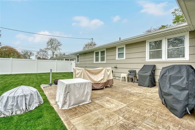 115 Suellen Drive, Irondequoit, NY 14609