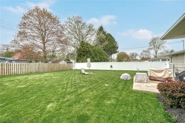 115 Suellen Drive, Irondequoit, NY 14609