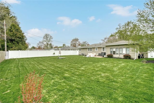 115 Suellen Drive, Irondequoit, NY 14609