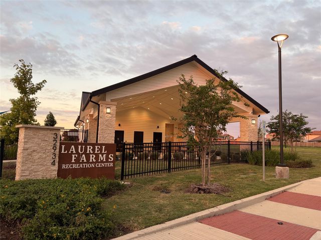 3910 Glory Green Drive, Brookshire, TX 77423