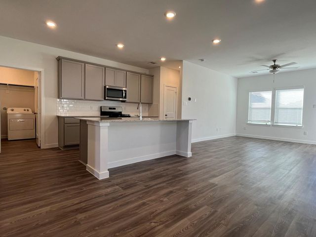 3910 Glory Green Drive, Brookshire, TX 77423