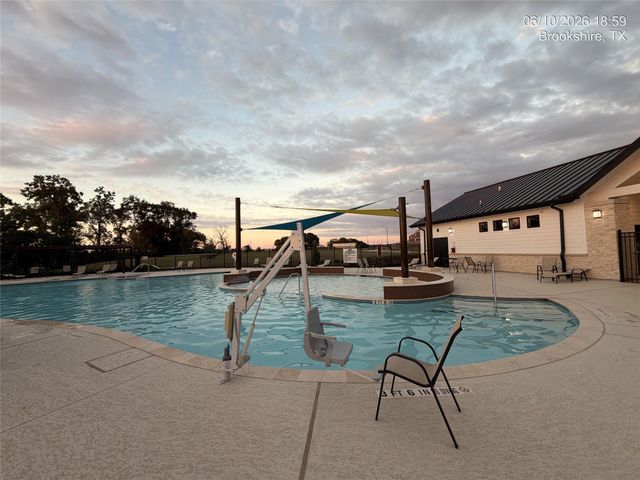 3910 Glory Green Drive, Brookshire, TX 77423