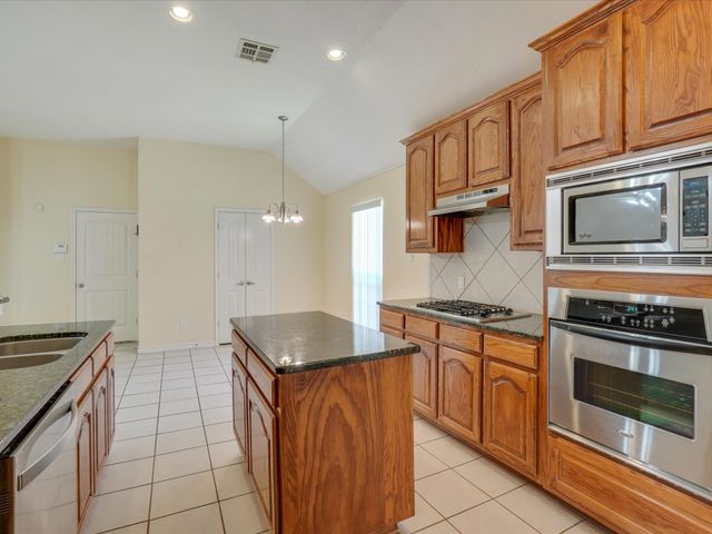 5928 Desperado Drive, Mckinney, TX 75070