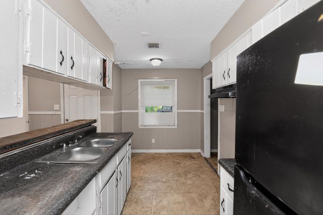 3958 BISHOPS BRIDGE RD, Memphis, TN 38118