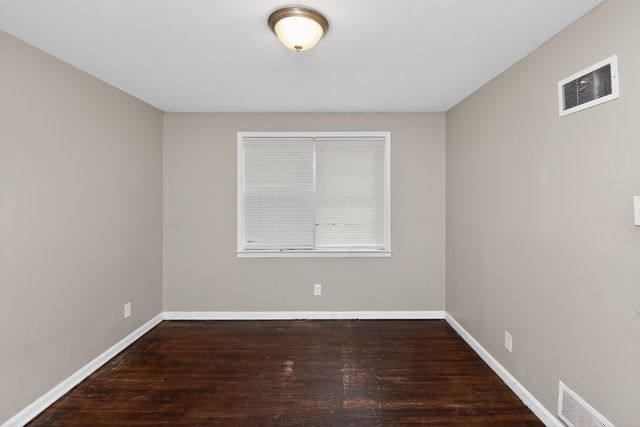 3958 BISHOPS BRIDGE RD, Memphis, TN 38118