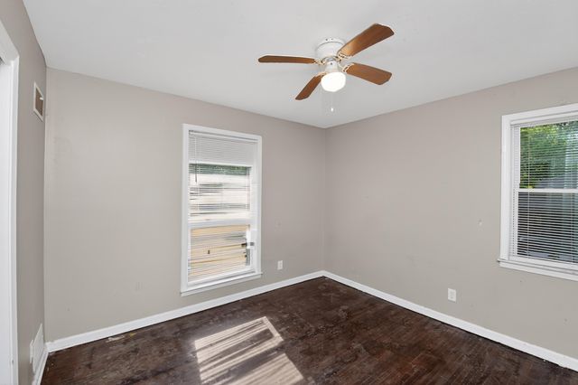 3958 BISHOPS BRIDGE RD, Memphis, TN 38118