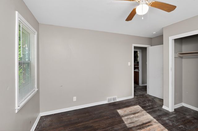 3958 BISHOPS BRIDGE RD, Memphis, TN 38118