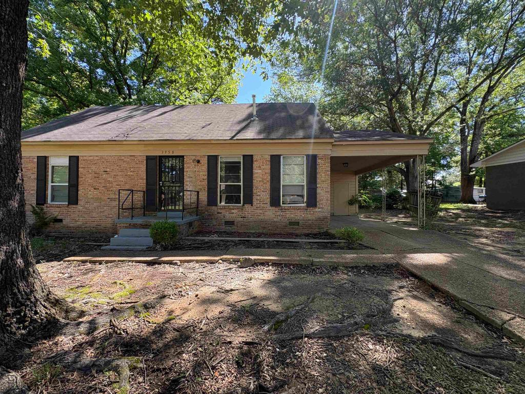 3958 BISHOPS BRIDGE RD, Memphis, TN 38118