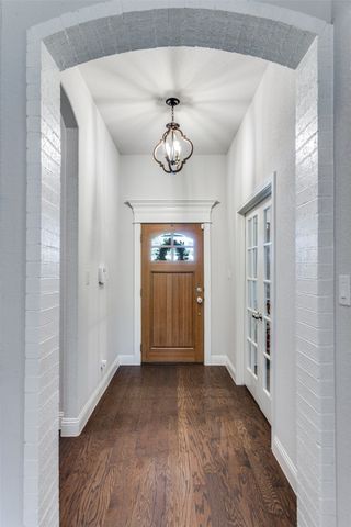 5825 Pollard Drive, Westworth Village, TX 76114