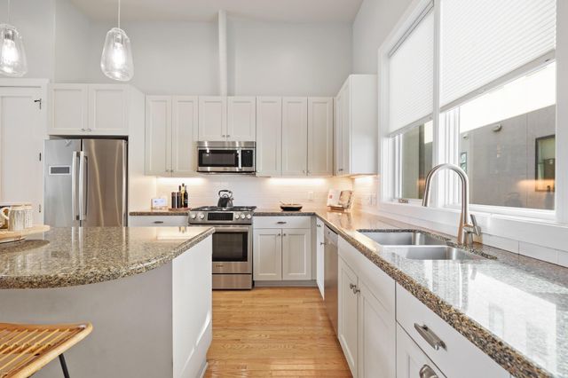 206 E Live Oak ST C, Austin, TX 78704