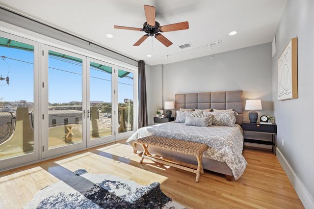 206 E Live Oak ST C, Austin, TX 78704