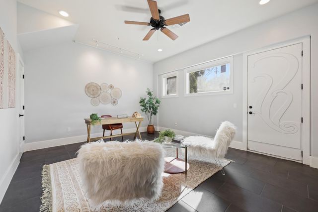 206 E Live Oak ST C, Austin, TX 78704