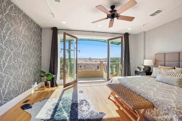 206 E Live Oak ST C, Austin, TX 78704