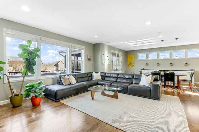 7744 Stafford Trail, Savage, MN 55378