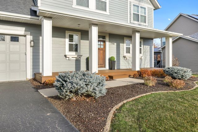 7744 Stafford Trail, Savage, MN 55378