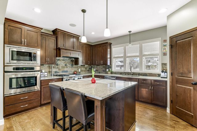 7744 Stafford Trail, Savage, MN 55378