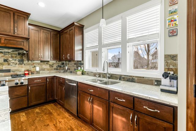 7744 Stafford Trail, Savage, MN 55378