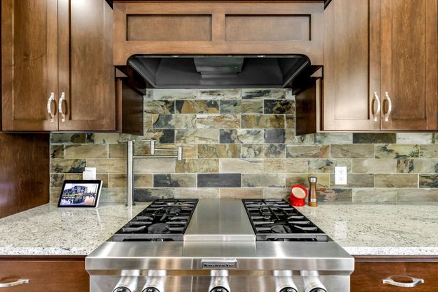 7744 Stafford Trail, Savage, MN 55378