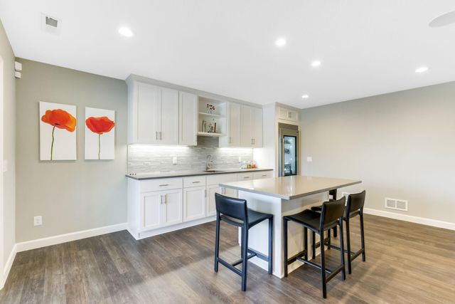 7744 Stafford Trail, Savage, MN 55378