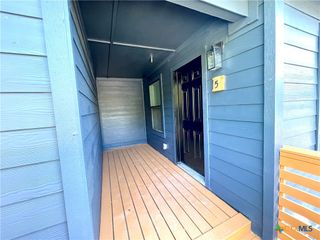 2204 W San Antonio Street 5, New Braunfels, TX 78130