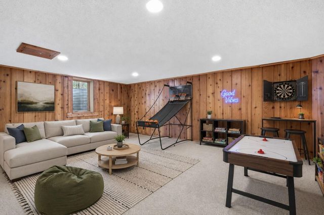6745 Elliot Avenue S, Richfield, MN 55423