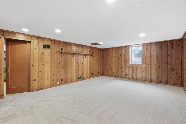 6745 Elliot Avenue S, Richfield, MN 55423