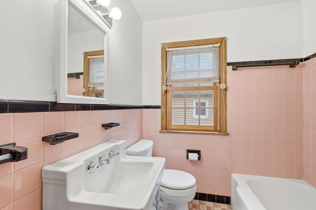6745 Elliot Avenue S, Richfield, MN 55423