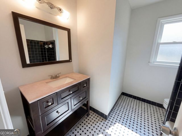 2289 Country Club Drive SE, Conyers, GA 30013