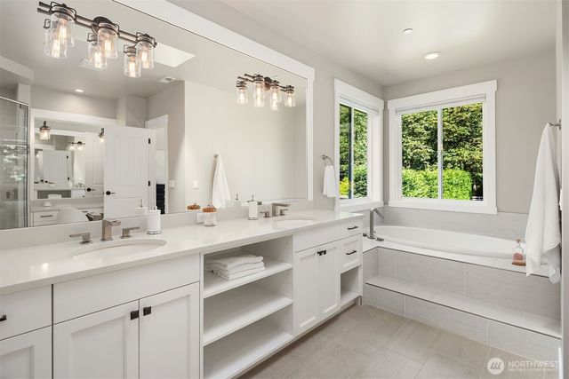 5866 127th Avenue NE, Kirkland, WA 98033