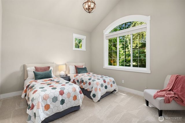 5866 127th Avenue NE, Kirkland, WA 98033