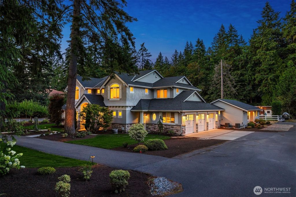 5866 127th Avenue NE, Kirkland, WA 98033