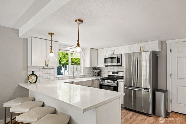 28605 30th Avenue S, Federal Way, WA 98003