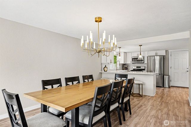 28605 30th Avenue S, Federal Way, WA 98003