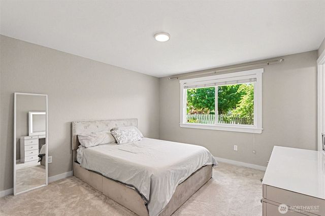 28605 30th Avenue S, Federal Way, WA 98003