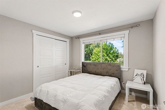 28605 30th Avenue S, Federal Way, WA 98003