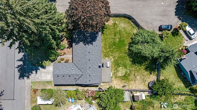 28605 30th Avenue S, Federal Way, WA 98003