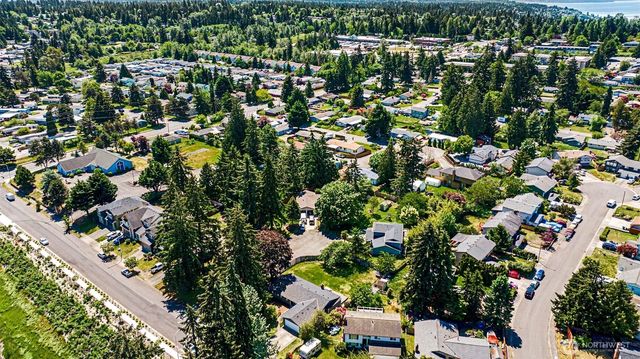 28605 30th Avenue S, Federal Way, WA 98003