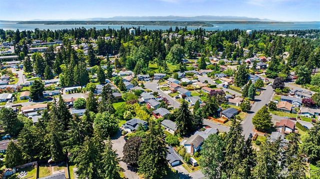 28605 30th Avenue S, Federal Way, WA 98003