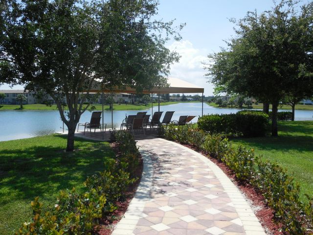 208 KENT M, West Palm Beach, FL 33417